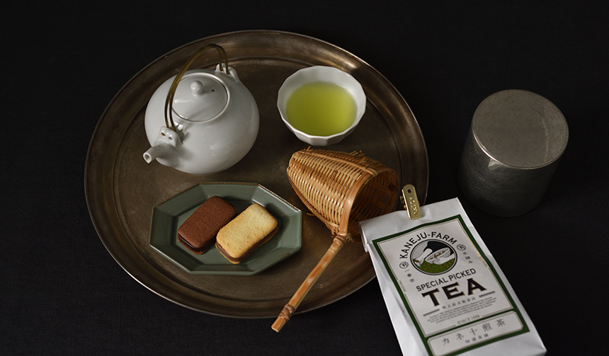 「ヴァン・デュ・ショコラ」と日本茶でお月見ティータイム