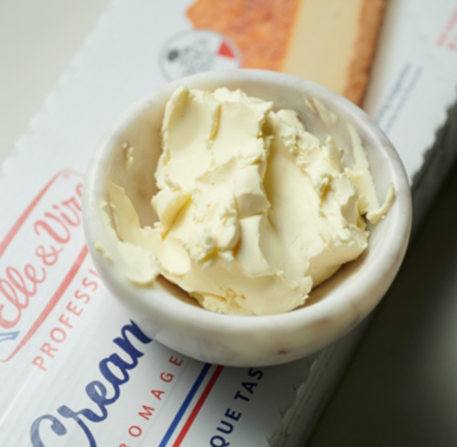 ノルマンディの豊かな自然が生んだ、「エルヴィール フレンチクリームチーズ」