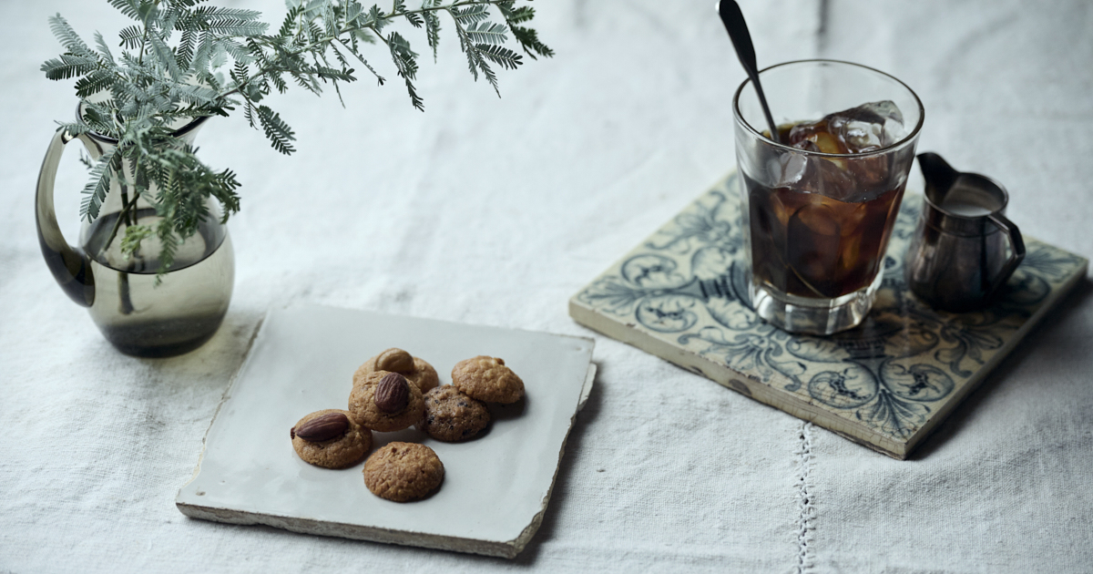 アンティークタイルをデザート皿に