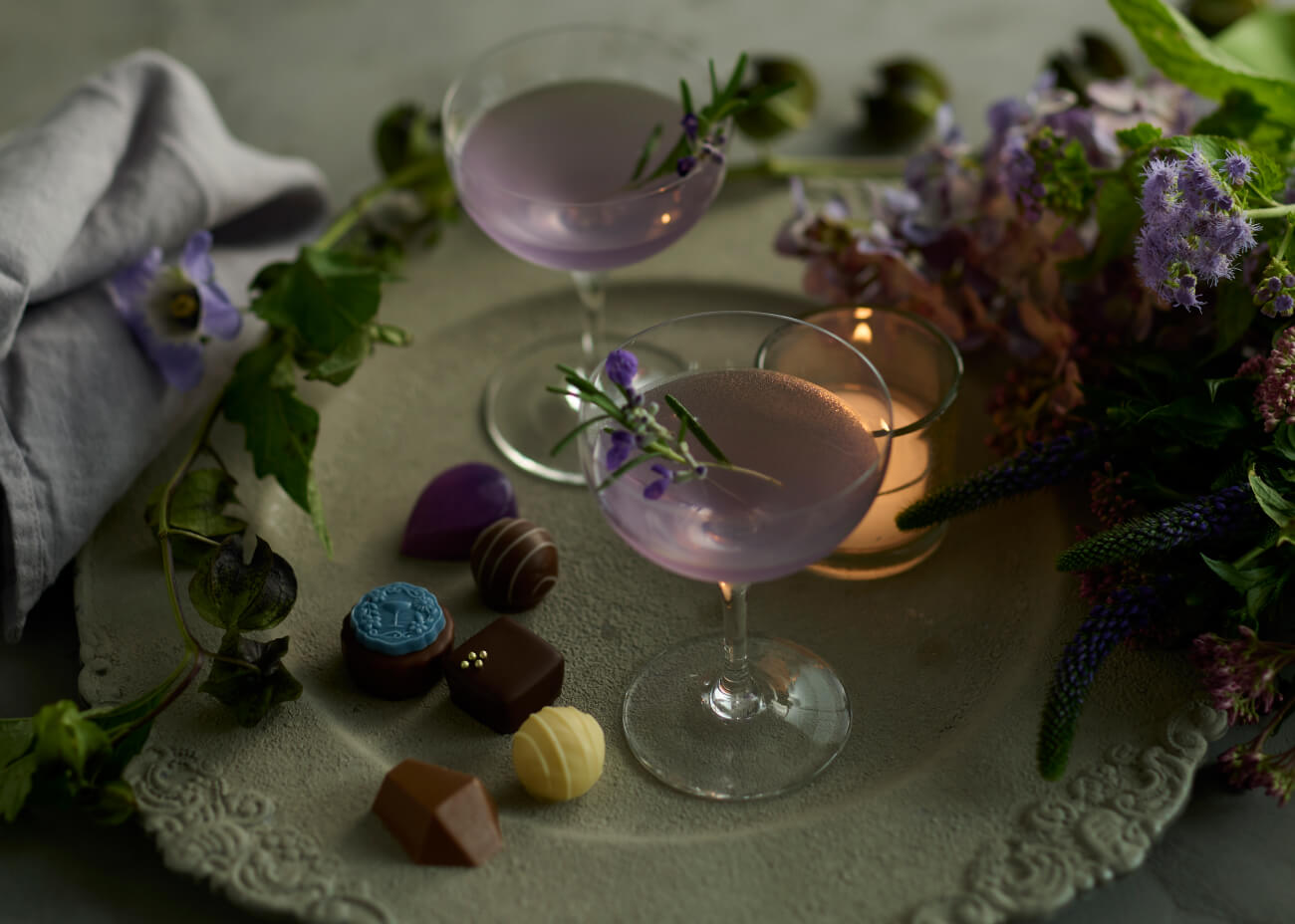 満月とネコのねごと